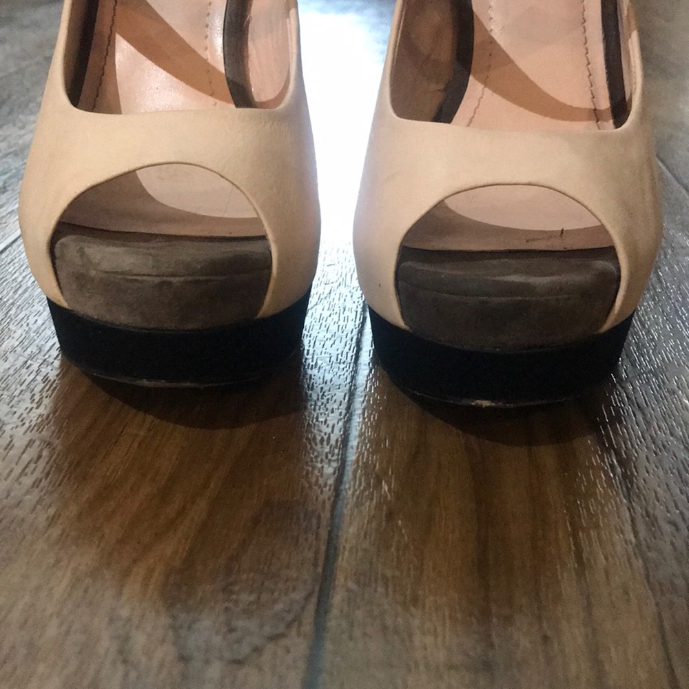 Jessica Simpson Platform Heels - Picture 7 of 7